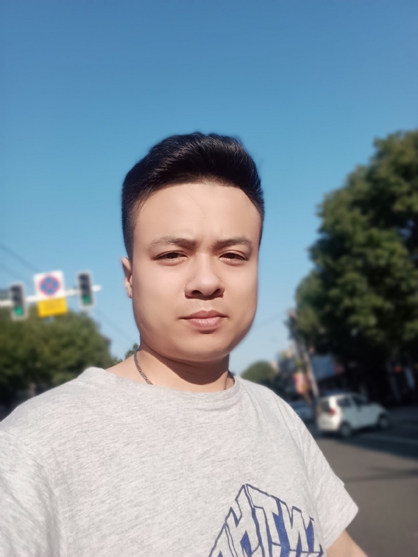 简简单单的第二张照片--南宁相亲服务中心